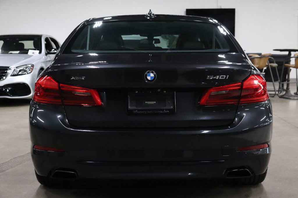 Used 2017 BMW 540i xDrive XI w/ Premium Package image 4