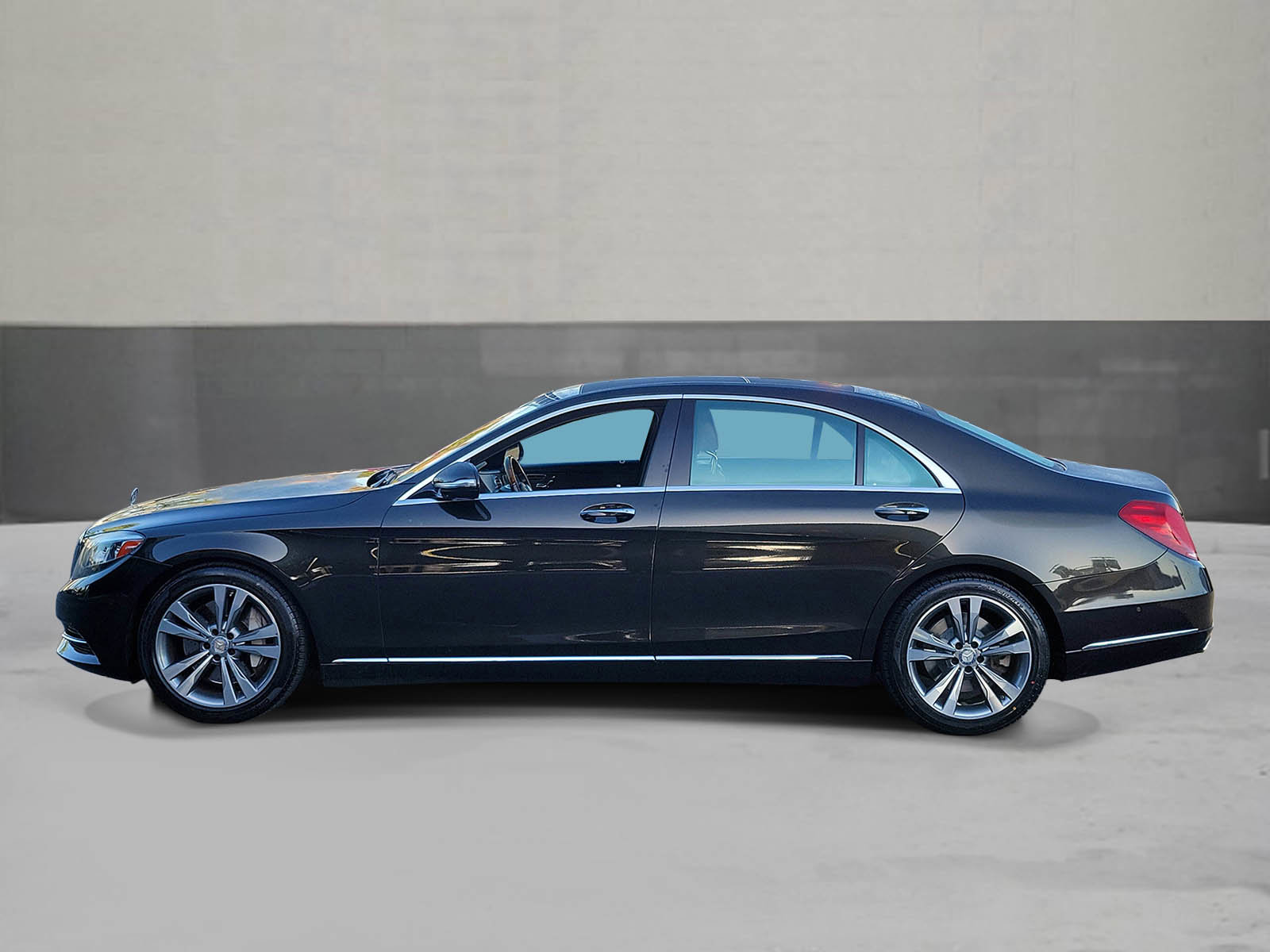 Used 2014 Mercedes-Benz S 550 Sedan image 3