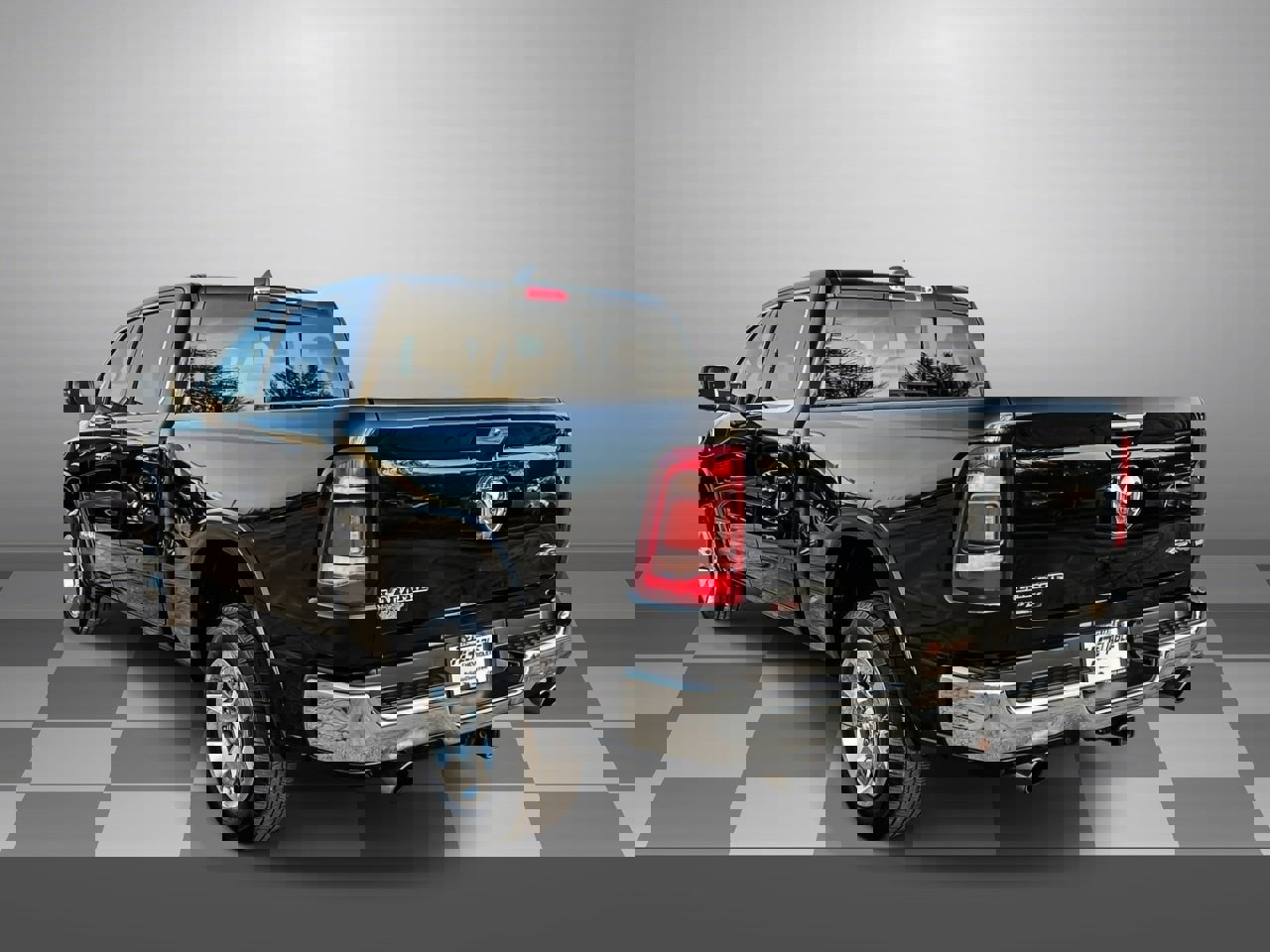 Used 2020 RAM 1500 Laramie image 4