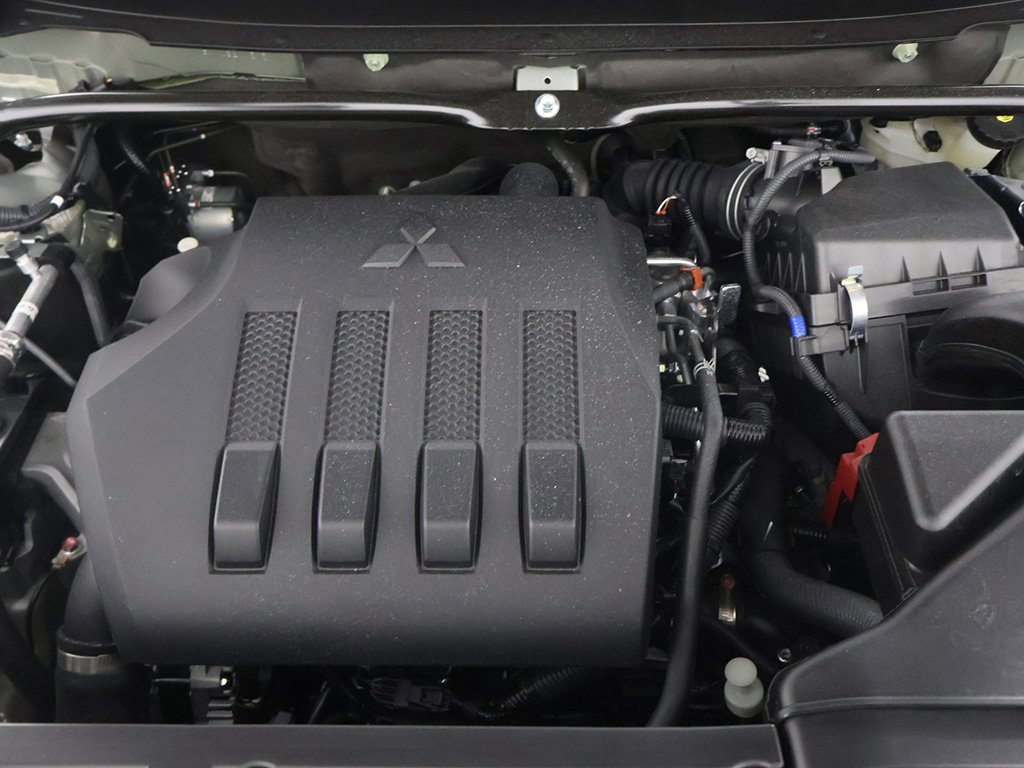 New 2025 Mitsubishi Eclipse Cross LE image 17