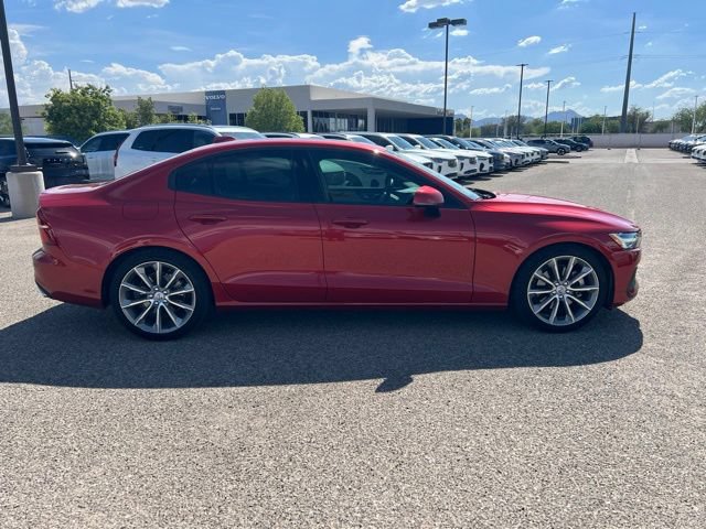Used 2019 Volvo S60 T5 Momentum FWD image 2