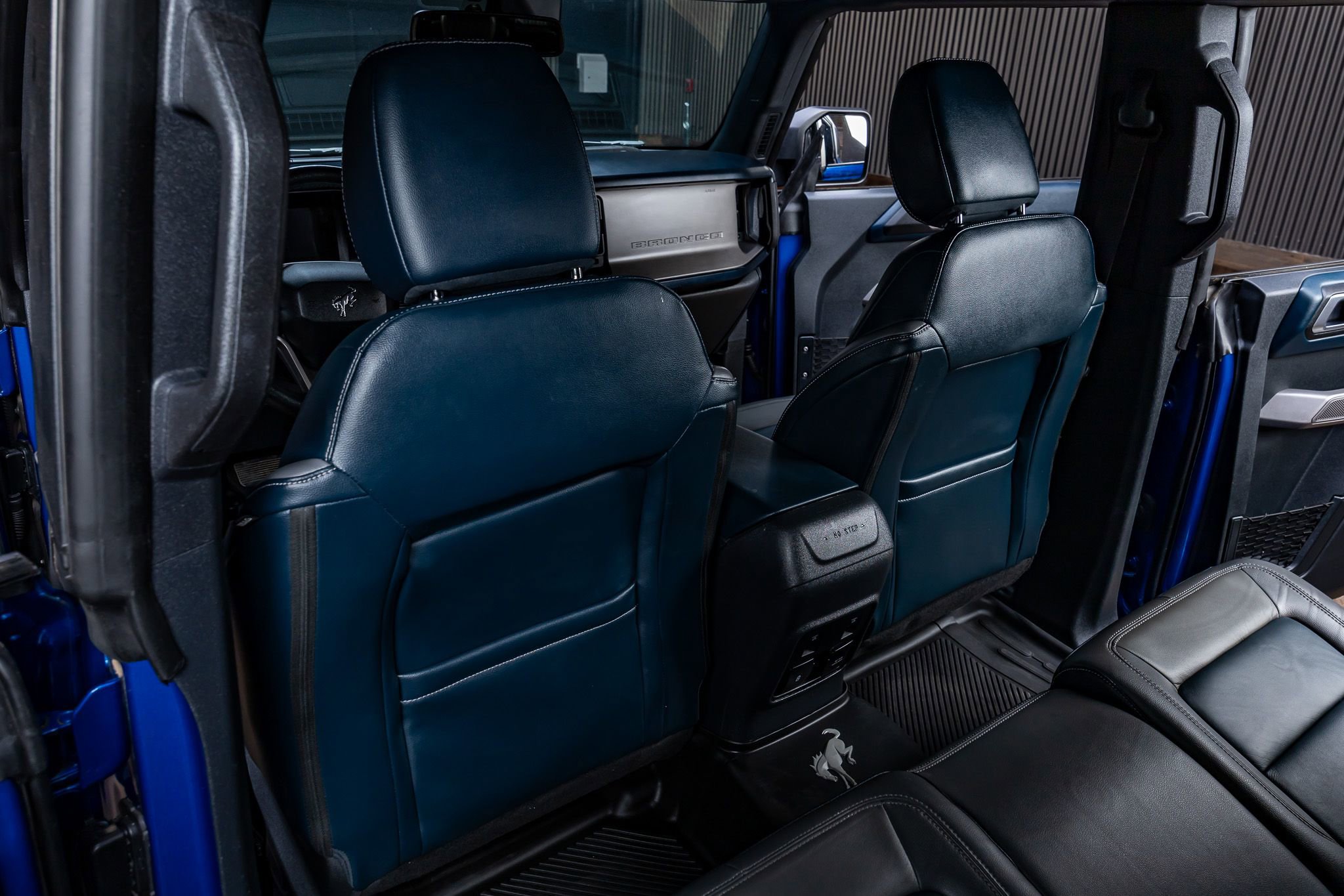 Used 2021 Ford Bronco First Edition AWD/4WD image 32