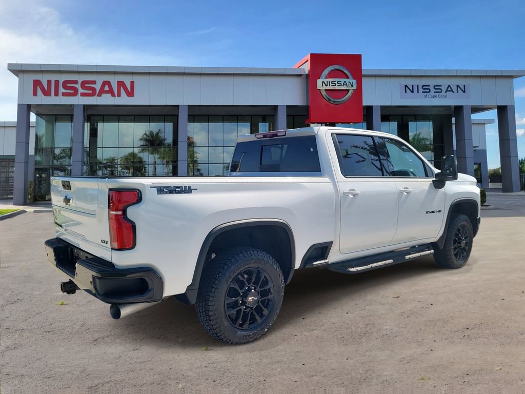 Used 2025 Chevrolet Silverado 2500 LTZ w/ Trail Boss Package image 5