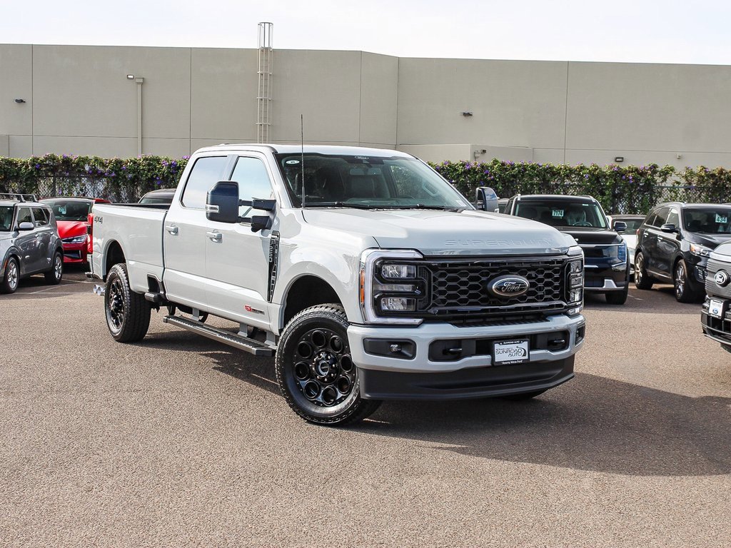 New 2026 Ford F250 Lariat w/ Black Appearance Package