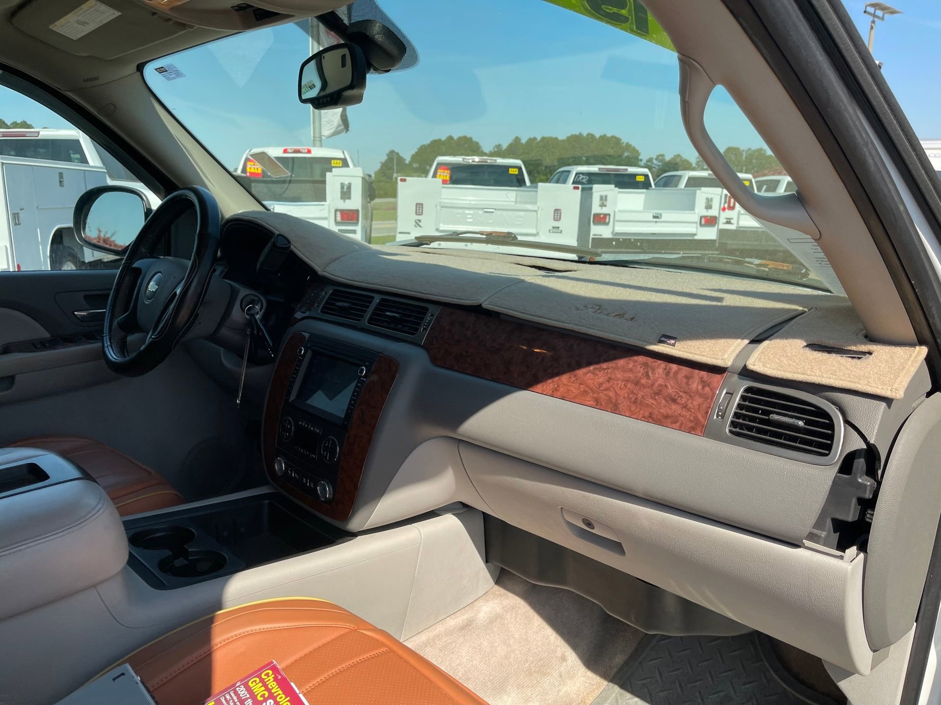 Used 2007 Chevrolet Avalanche LTZ w/ LTZ Preferred Equipment Group image 28