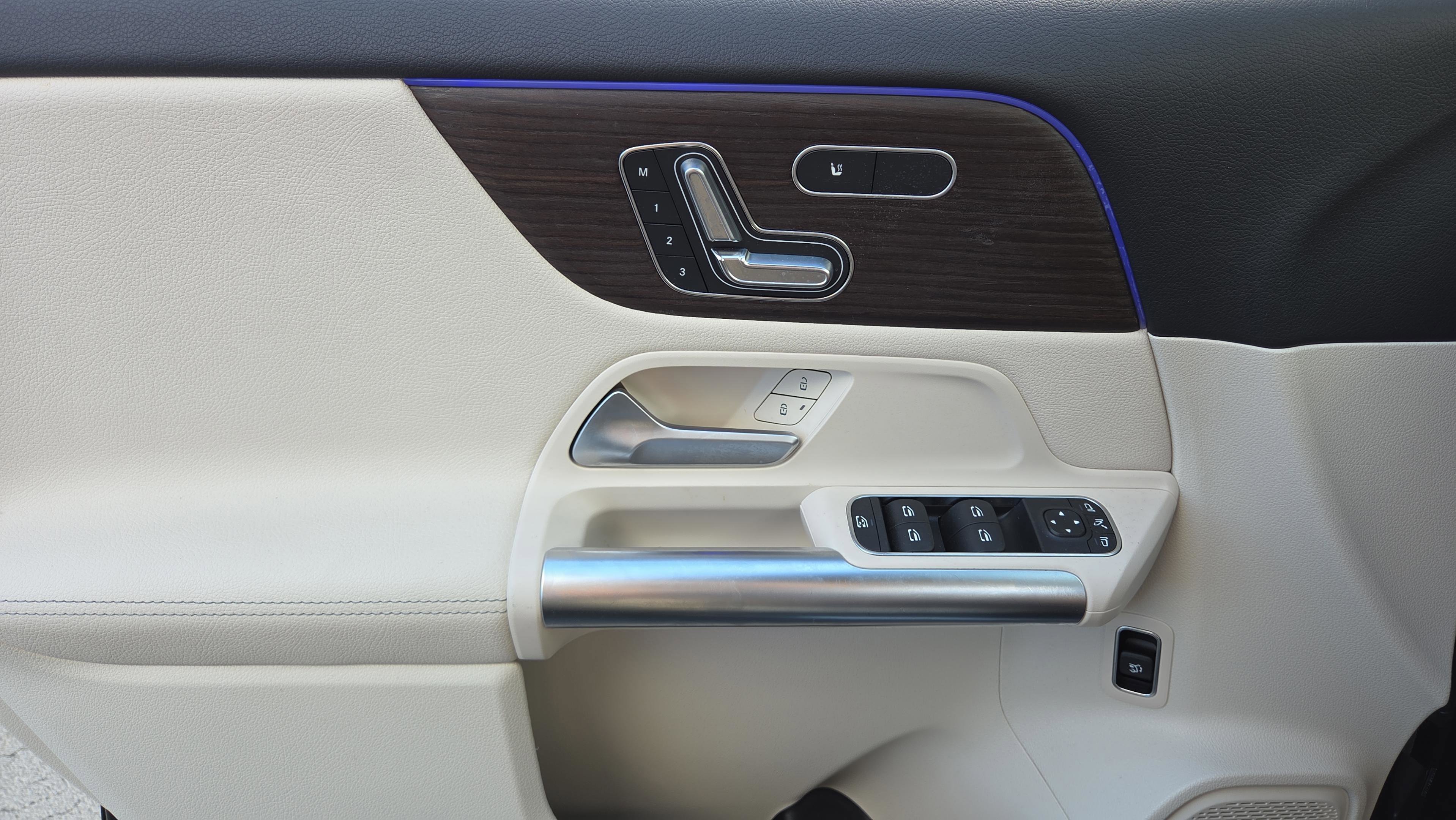 Used 2025 Mercedes-Benz GLA 250 image 16