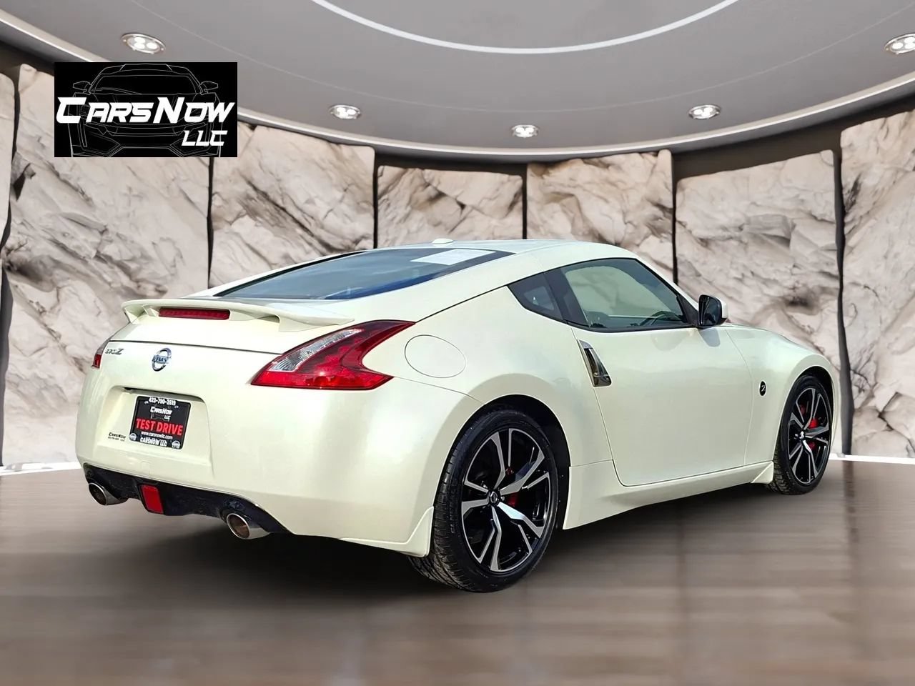 Used 2020 Nissan 370Z Touring Sport RWD image 6