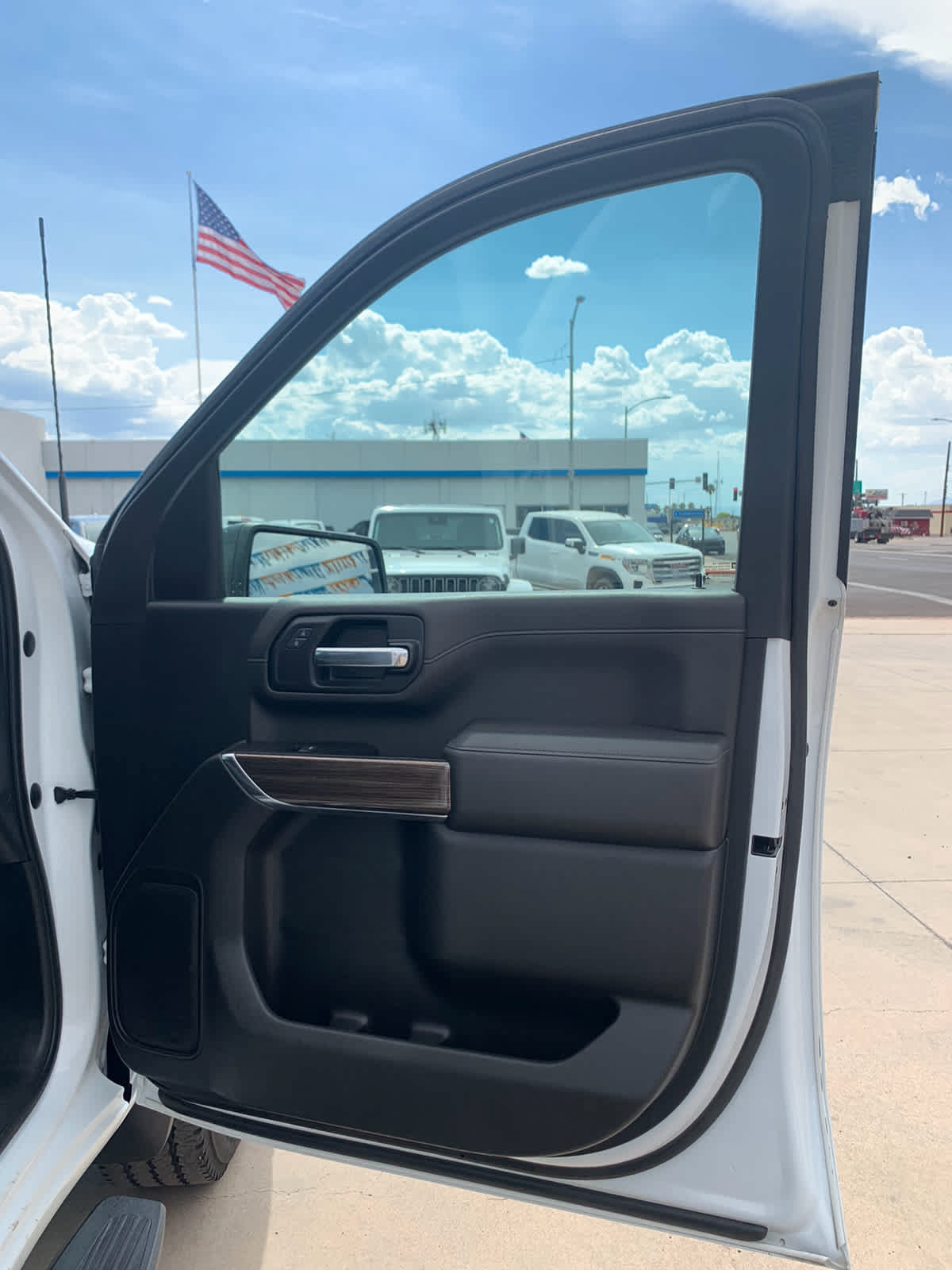 Used 2022 Chevrolet Silverado 2500 LT AWD/4WD image 29