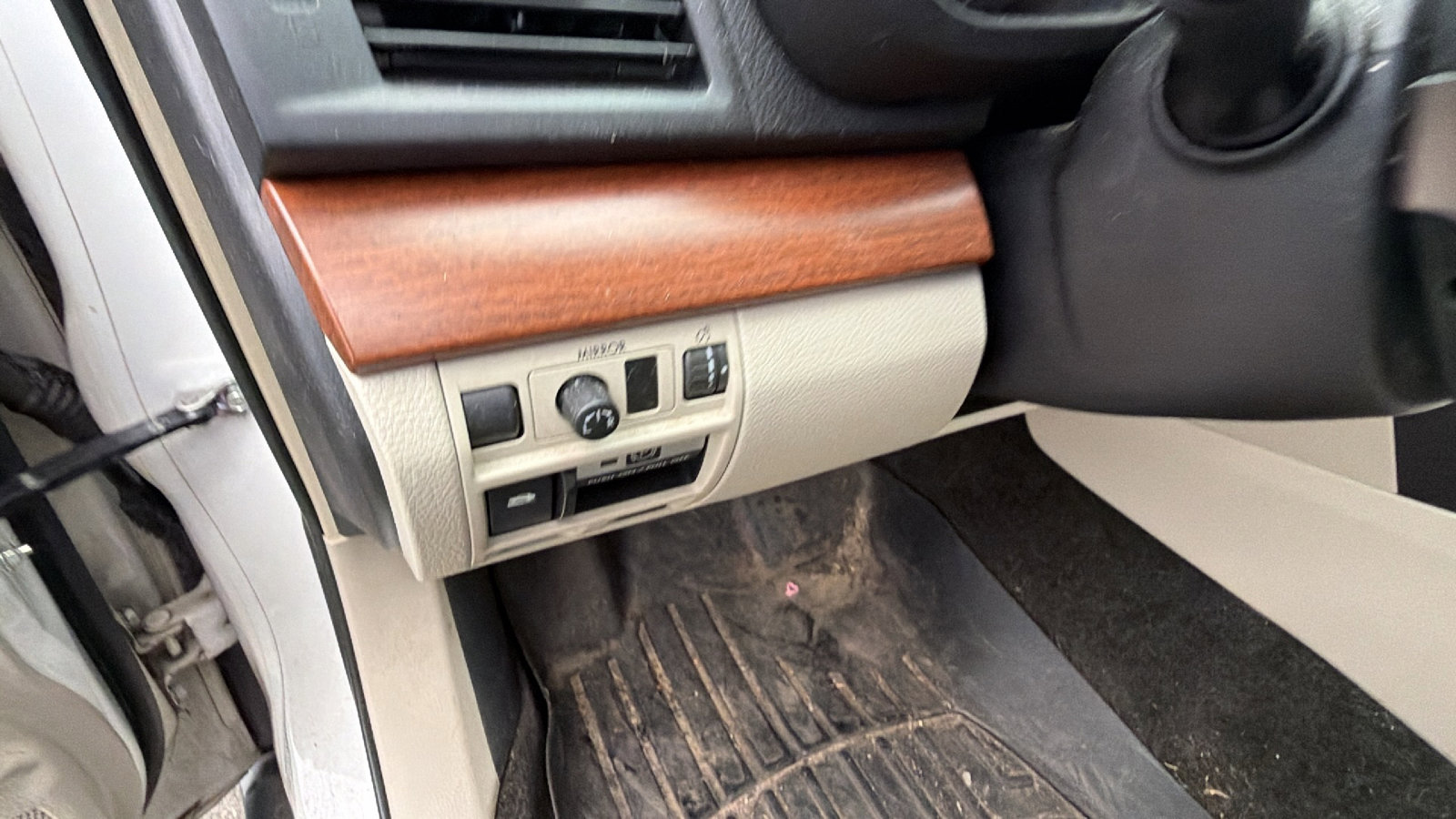 Used 2013 Subaru Outback 2.5i Limited w/ Moonroof Pkg image 26