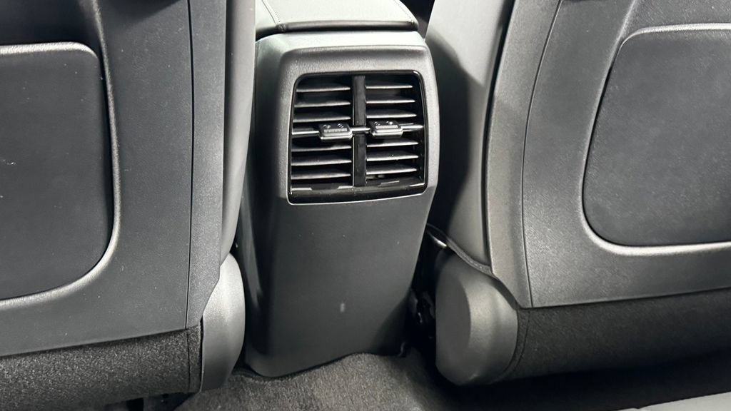 New 2026 Kia Niro SX Touring FWD image 37