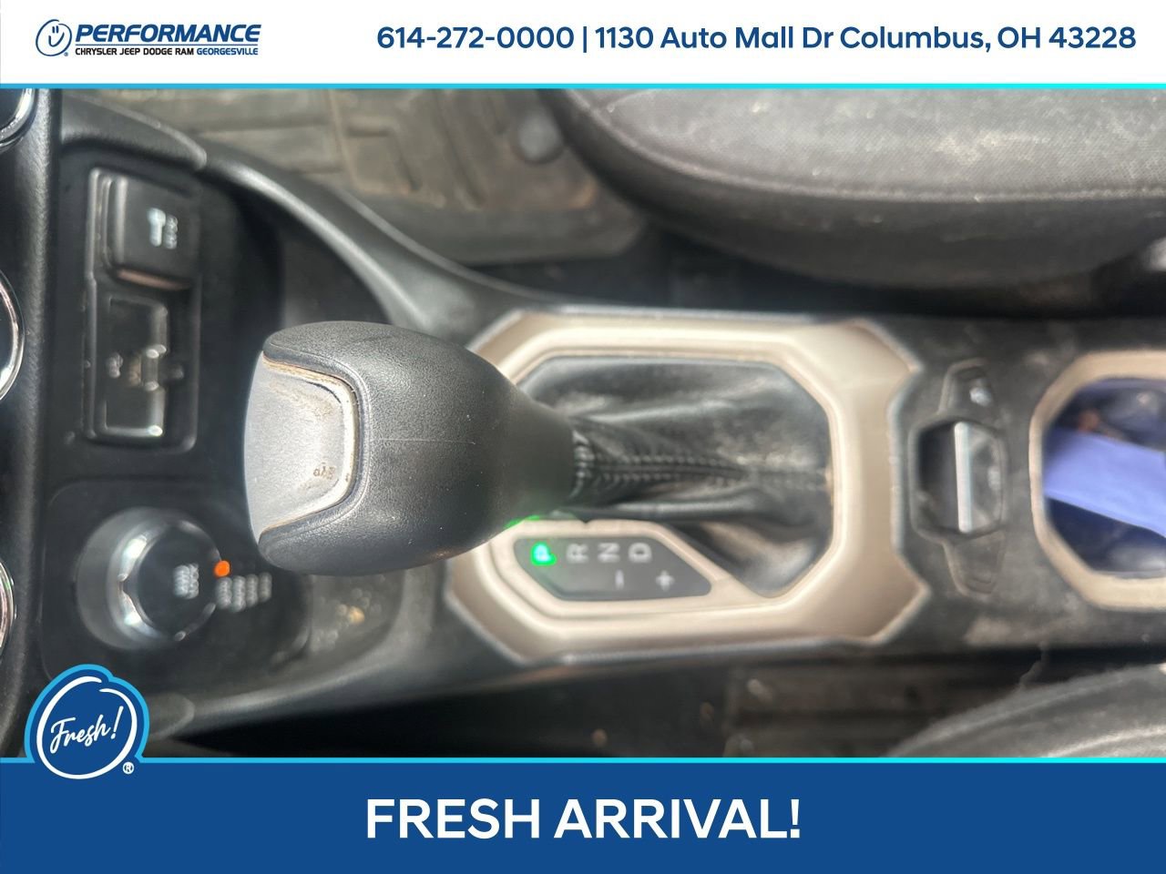 Used 2015 Jeep Renegade Latitude image 24