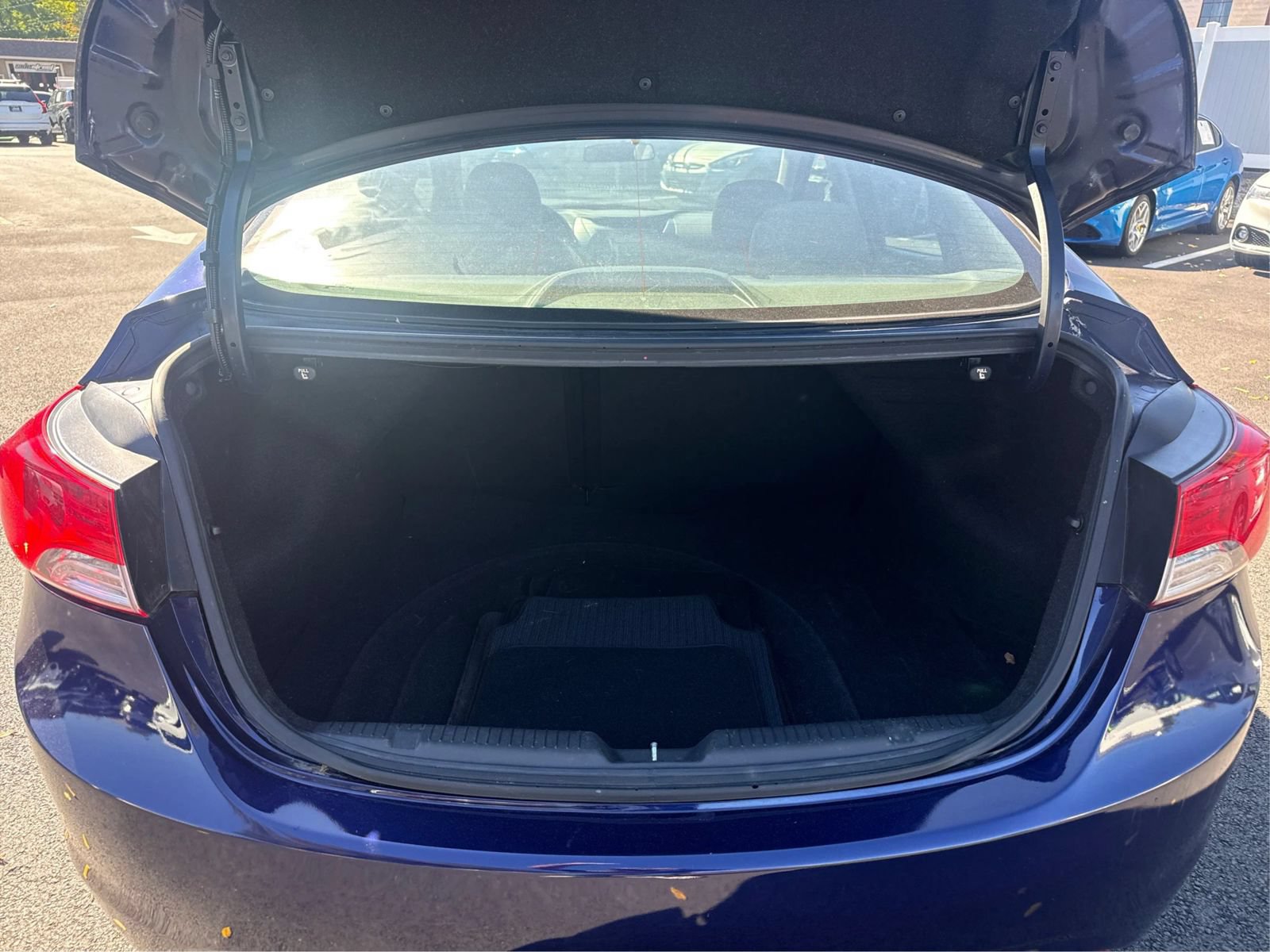Used 2013 Hyundai Elantra Limited w/ Technology Pkg FWD image 13