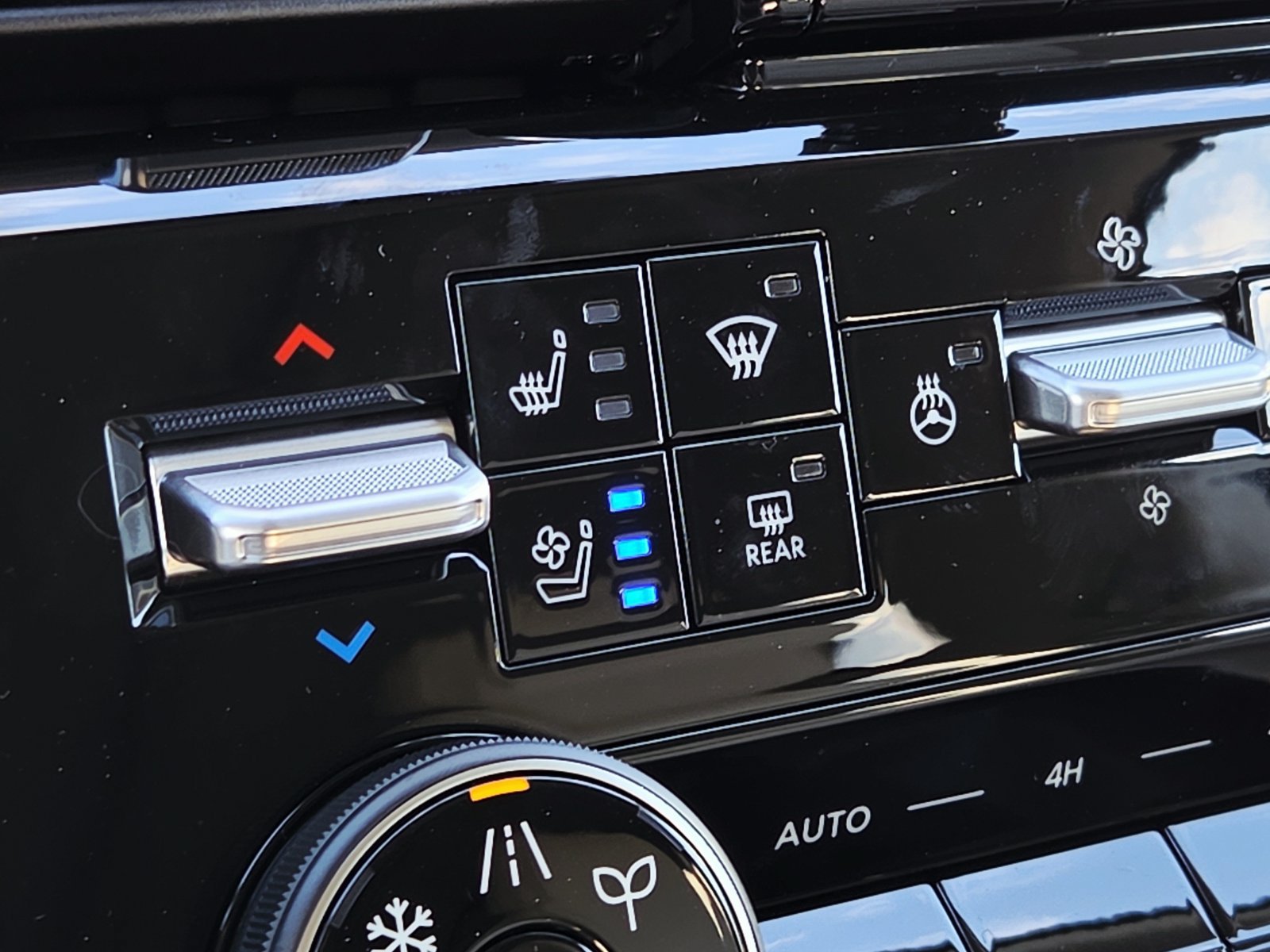 New 2027 Nissan Armada Platinum AWD/4WD image 16
