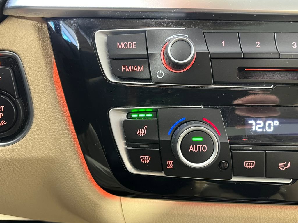 Used 2017 BMW 320i xDrive 320i xDrive image 8