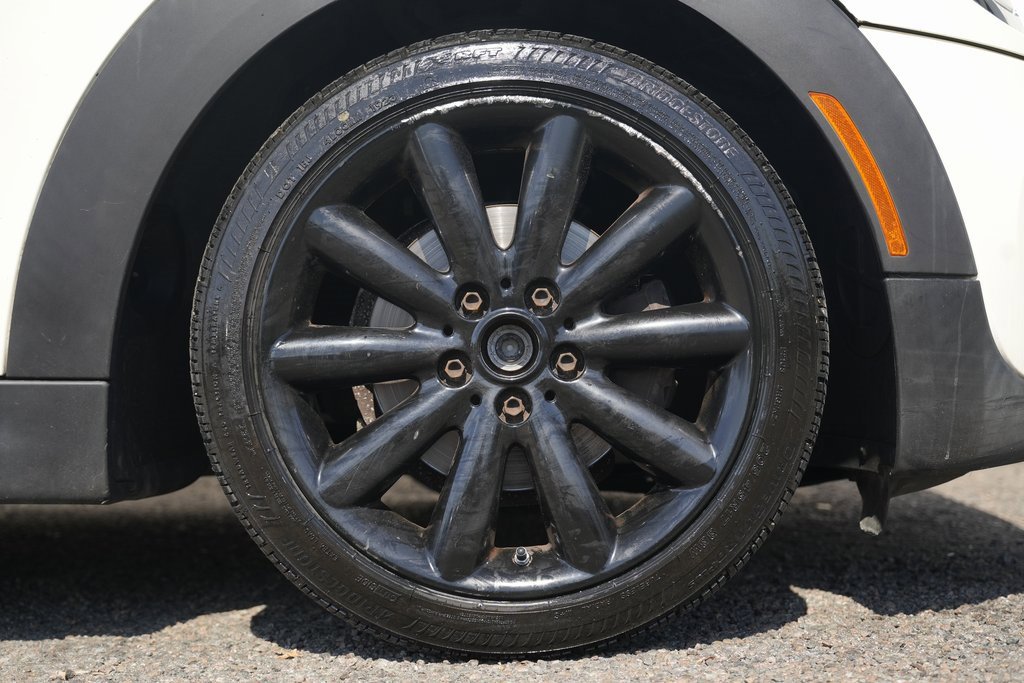 Used 2014 MINI Cooper 2-Door Hardtop image 12