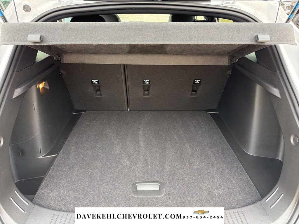 Used 2024 Chevrolet Trax RS w/ Sunroof Package FWD image 26