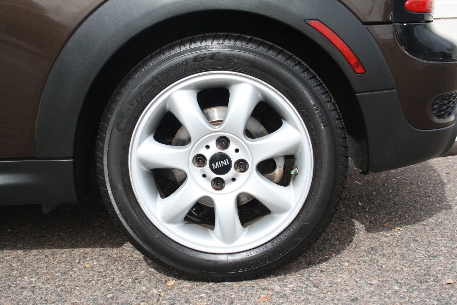 Used 2010 MINI Cooper Clubman S image 23