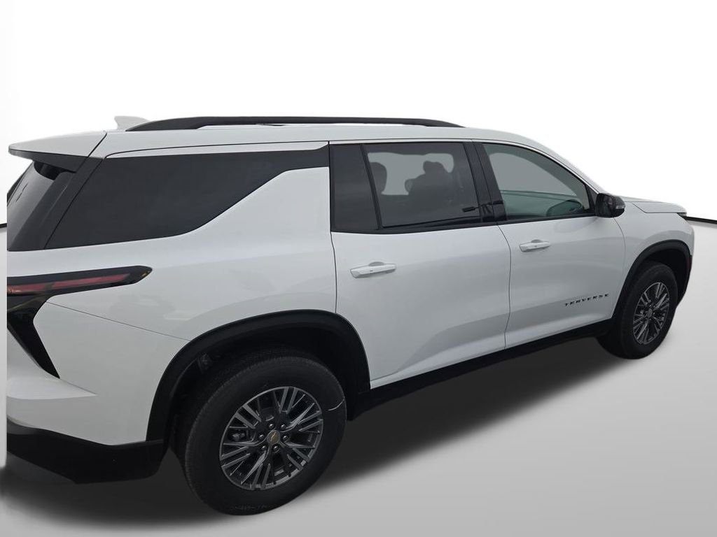 New 2025 Chevrolet Traverse LT w/ LPO, Floor Liner Package image 7