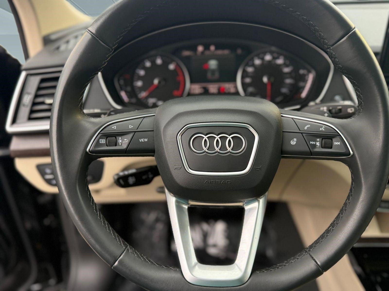 Used 2023 Audi Q5 2.0T Premium w/ Convenience Package image 16