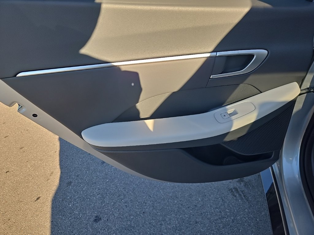 New 2026 Hyundai Sonata SEL FWD image 11