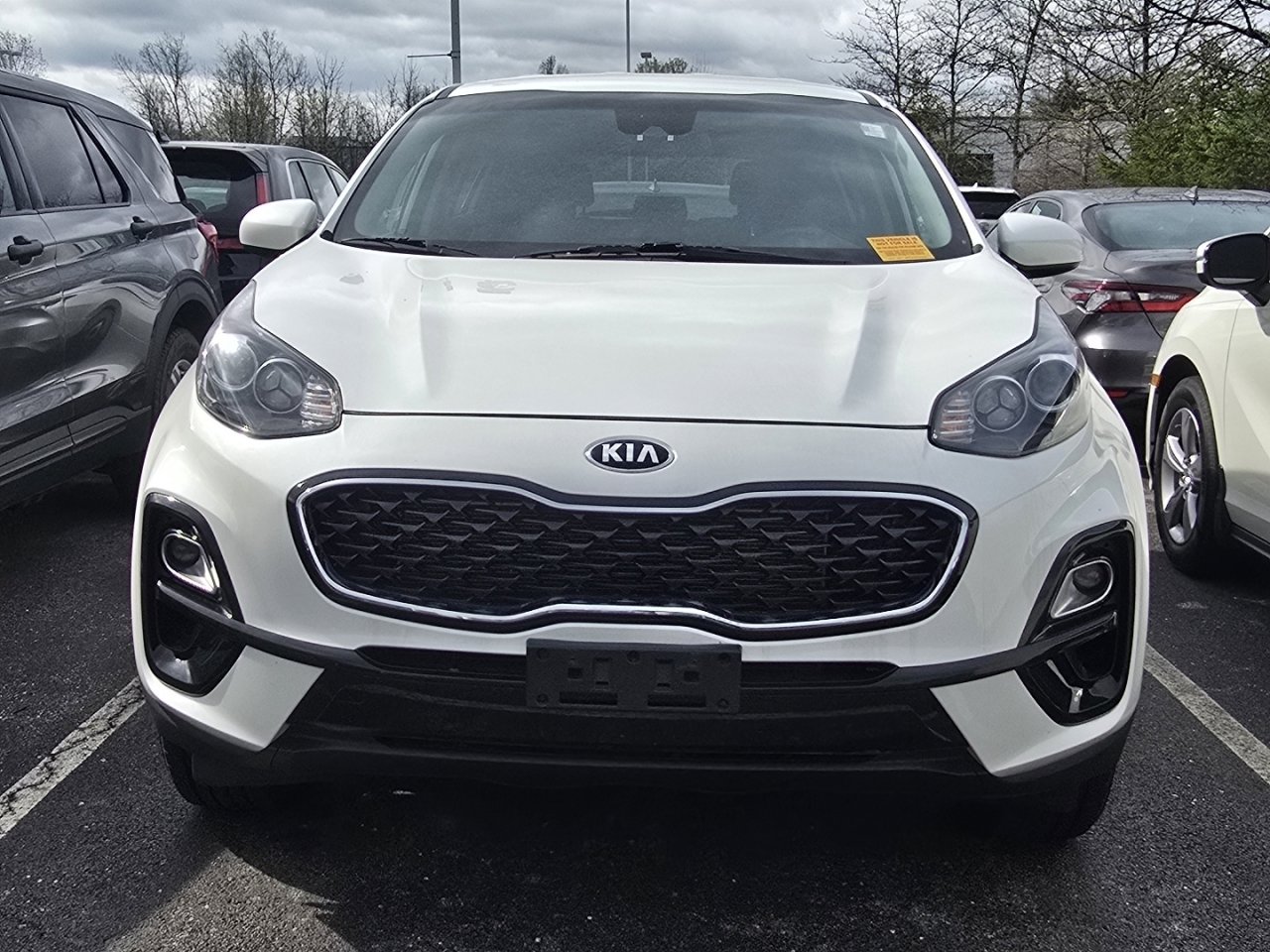 Used 2022 Kia Sportage LX image 2