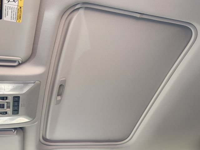 Used 2022 Toyota RAV4 XLE Premium FWD image 19