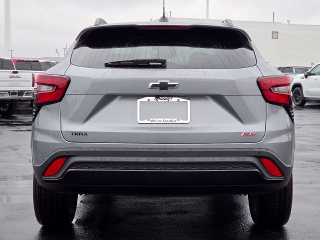New 2026 Chevrolet Trax RS w/ Sunroof Package FWD image 15