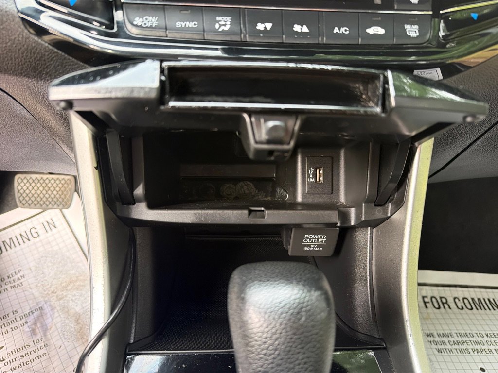 Used 2016 Honda Accord LX image 29