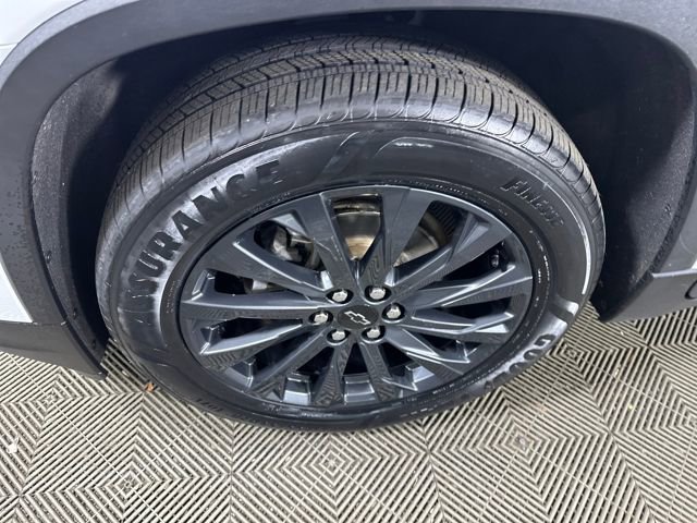 Used 2023 Chevrolet Traverse RS image 10