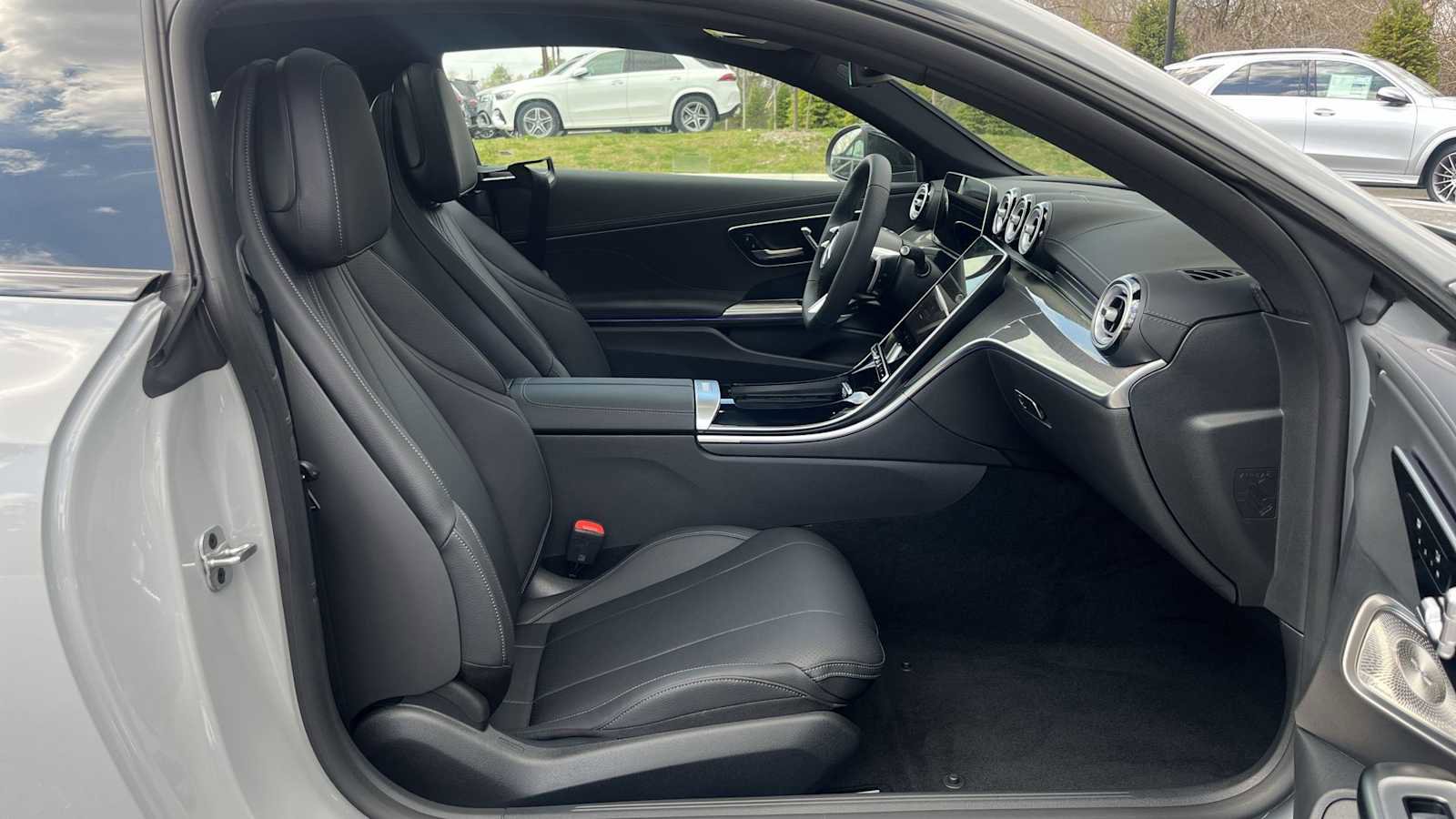 New 2026 Mercedes-Benz CLE 300 4MATIC Coupe image 12