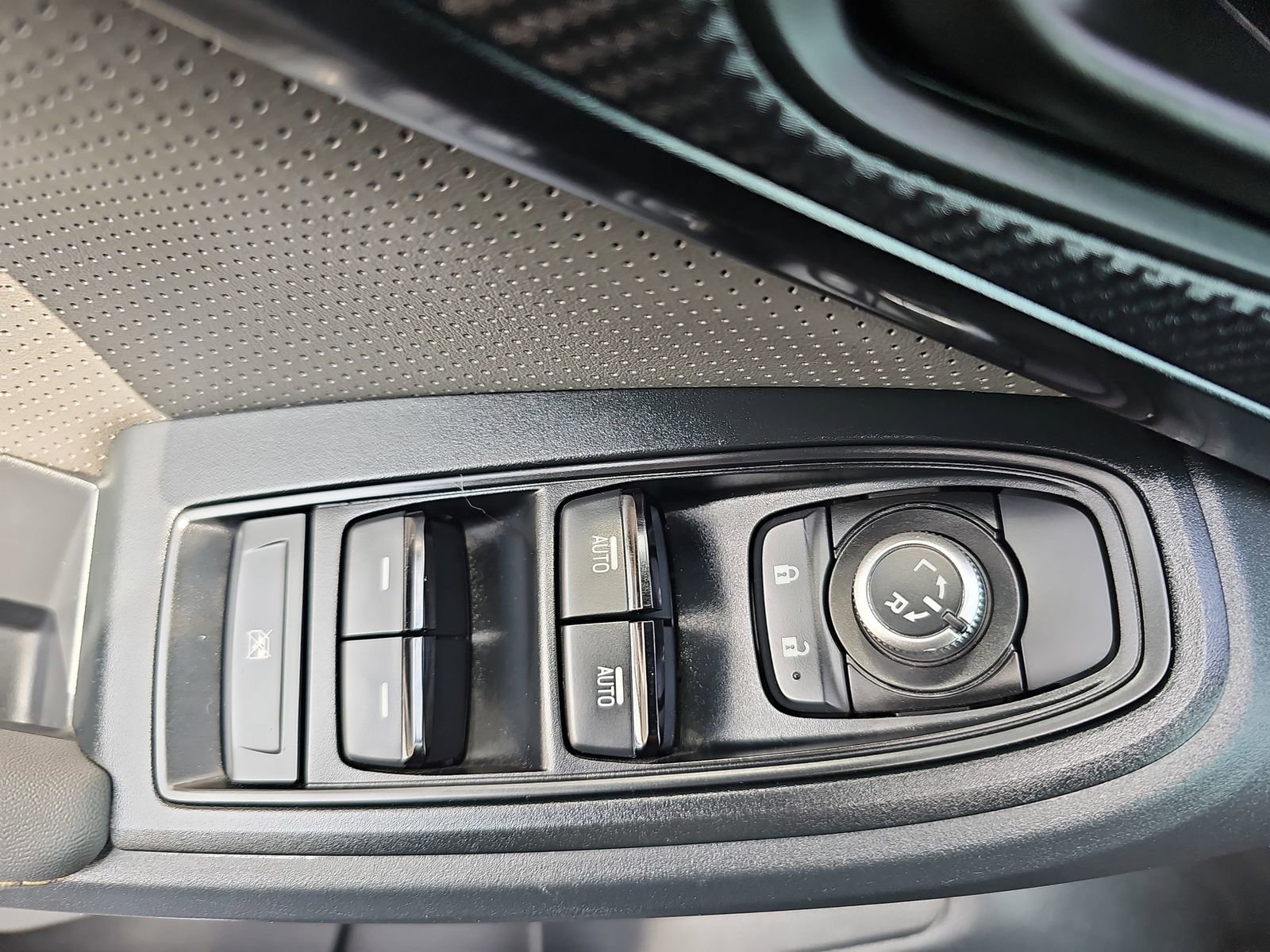 Used 2022 Subaru Crosstrek 2.5i Sport w/ Moonroof Package image 26