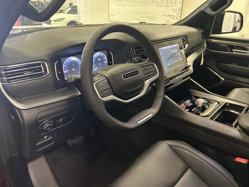 New 2025 Jeep Wagoneer L Series II image 2