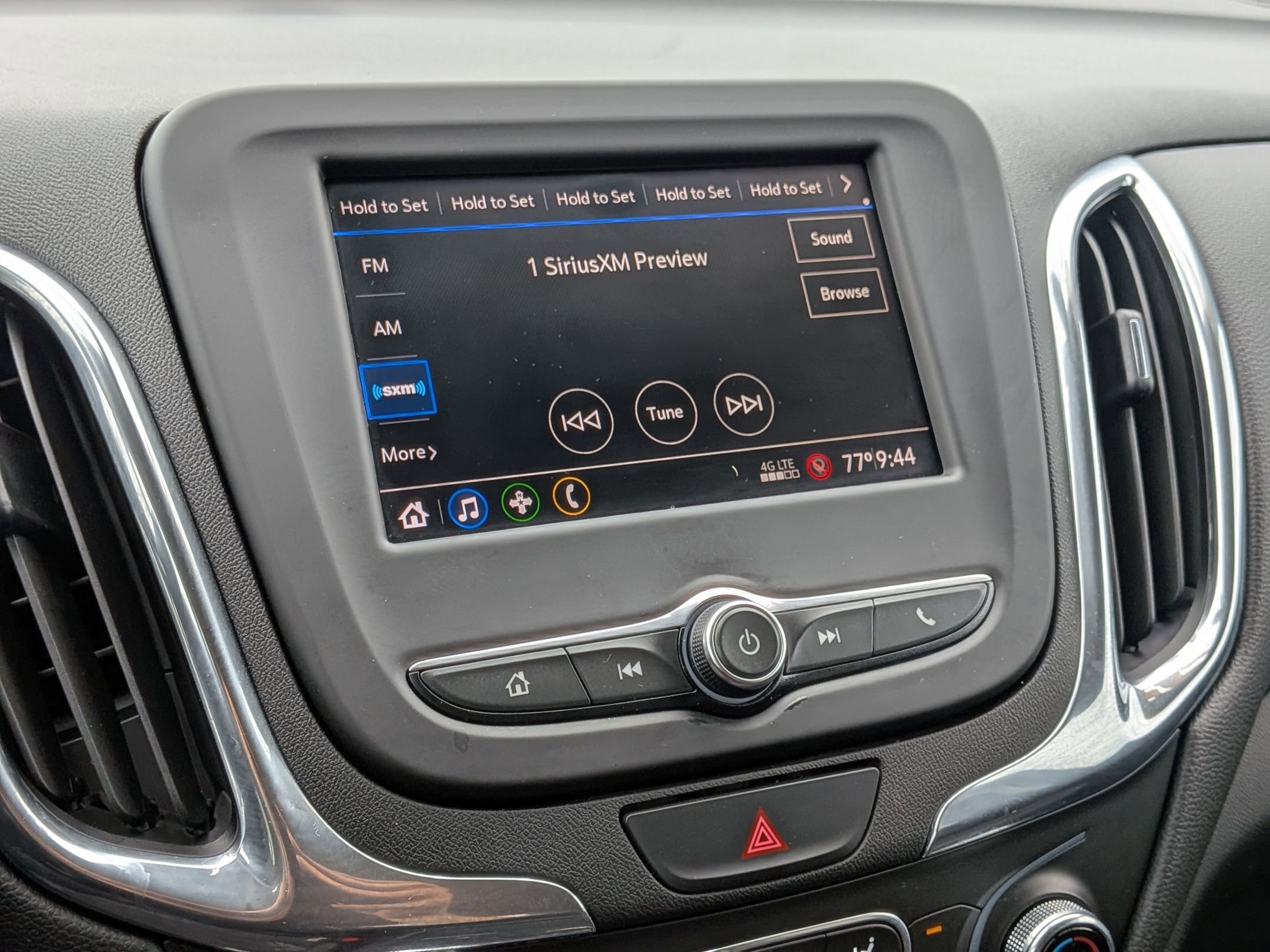 Used 2020 Chevrolet Equinox LT AWD/4WD image 17