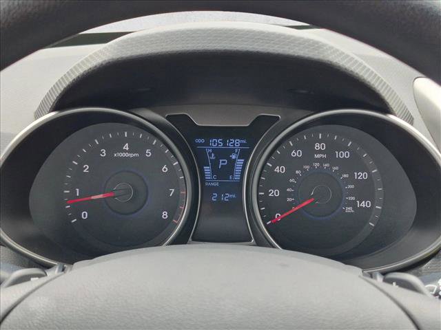 Used 2016 Hyundai Veloster FWD image 11
