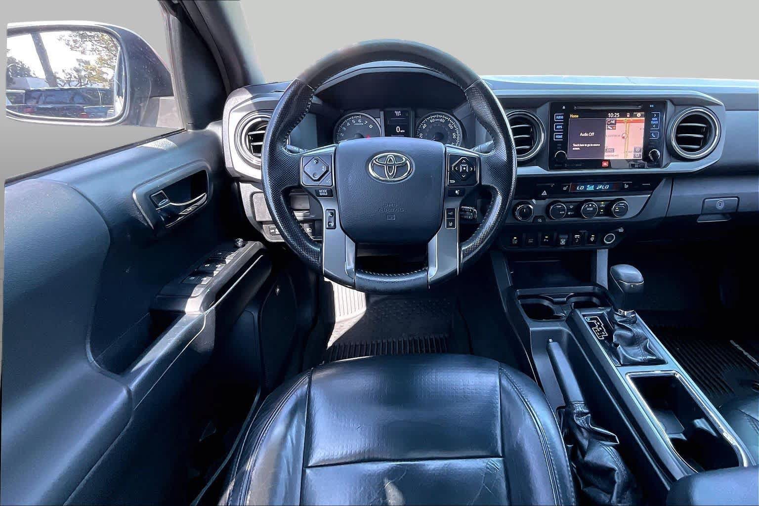 Used 2019 Toyota Tacoma TRD Off-Road AWD/4WD image 4
