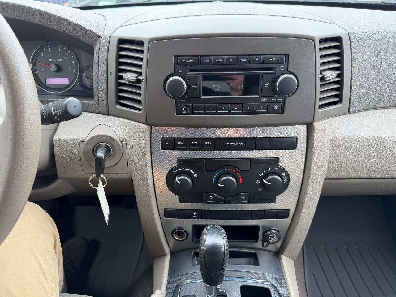 Used 2006 Jeep Grand Cherokee Laredo image 30