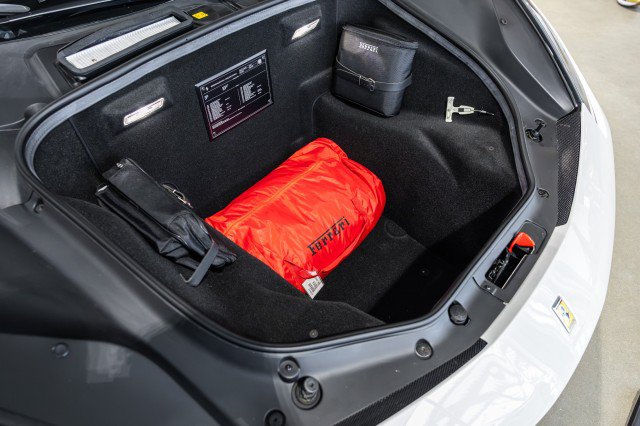 Used 2016 Ferrari 488 GTB RWD image 21