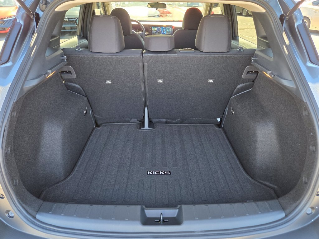 New 2027 Nissan Kicks SV w/ Cold Weather Package FWD image 19