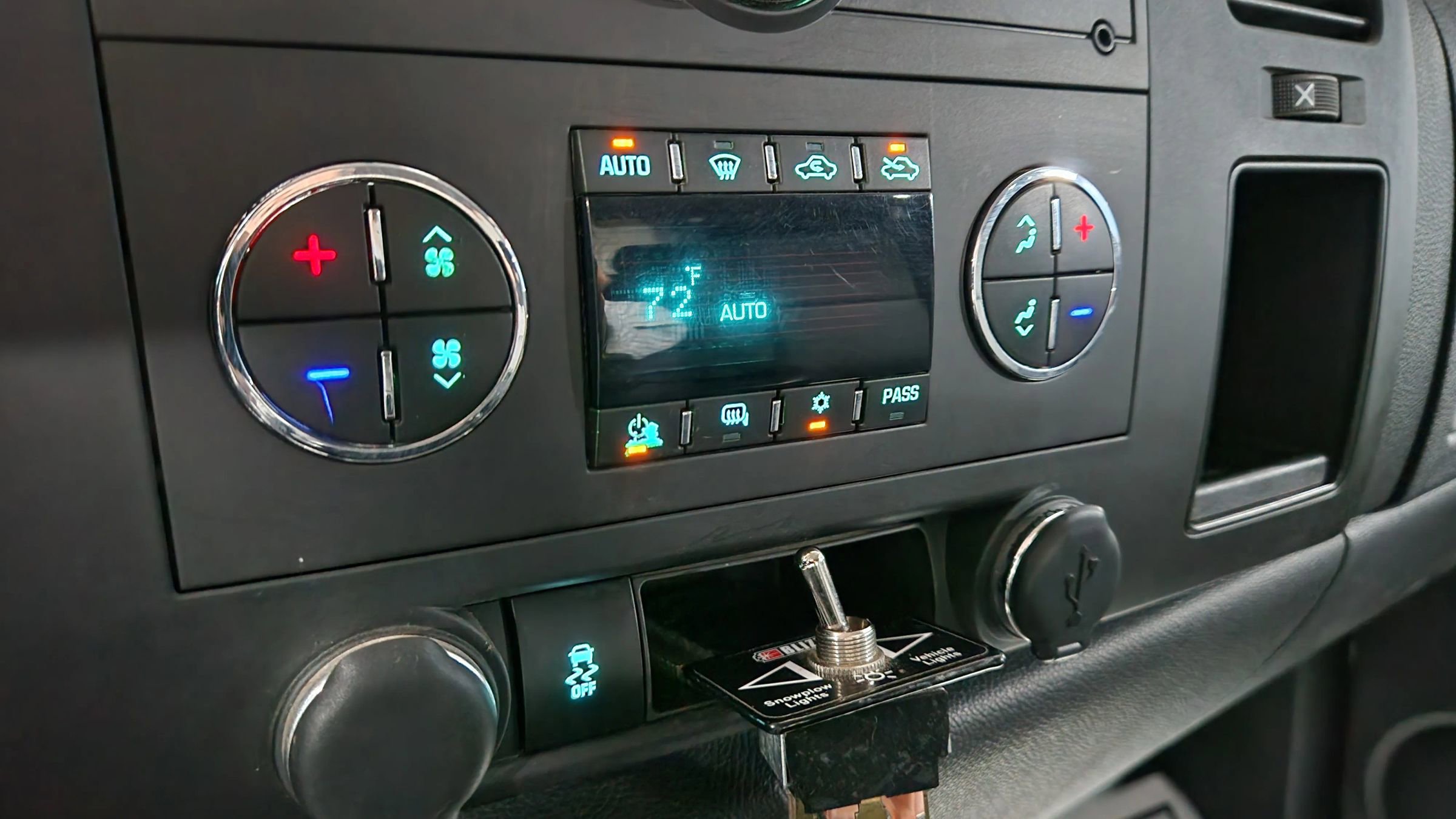 Used 2013 Chevrolet Silverado 1500 LT w/ All-Star Edition image 36