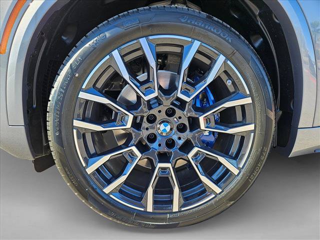 New 2026 BMW X5 xDrive40i w/ M Sport Package AWD/4WD image 10