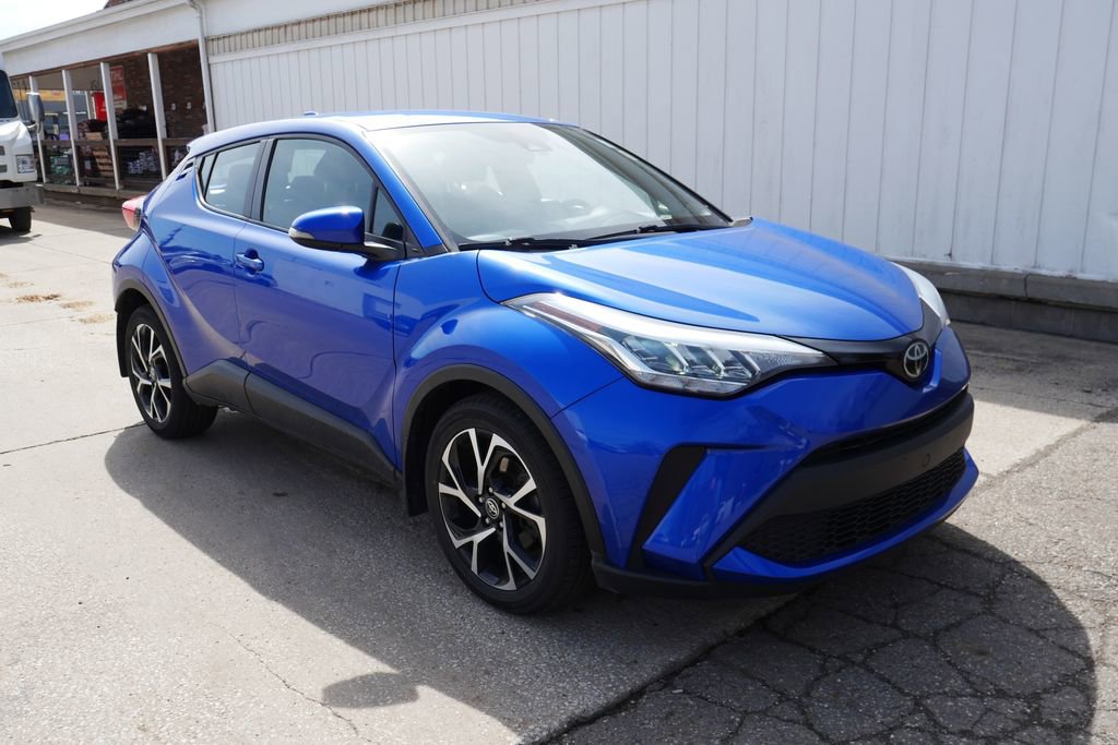 Used 2021 Toyota C-HR XLE image 2