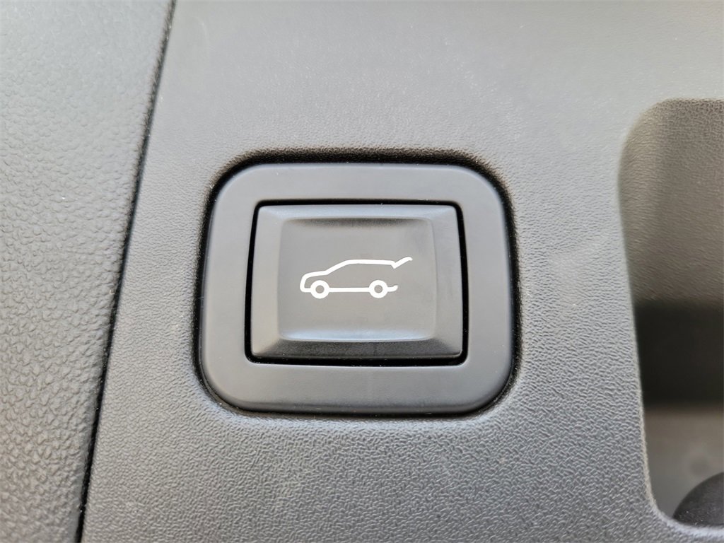 Used 2017 Cadillac XT5 Luxury image 9