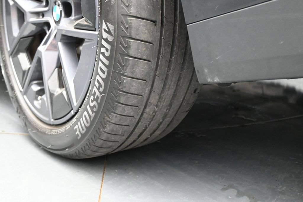 Used 2025 BMW i4 eDrive40 w/ Premium Package RWD image 29