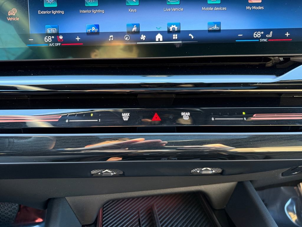 Certified 2026 BMW 530i xDrive w/ Premium Package image 28