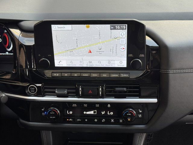 Used 2024 Nissan Pathfinder Platinum AWD/4WD image 17