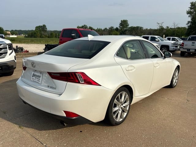 Used 2016 Lexus IS 200t RWD image 3