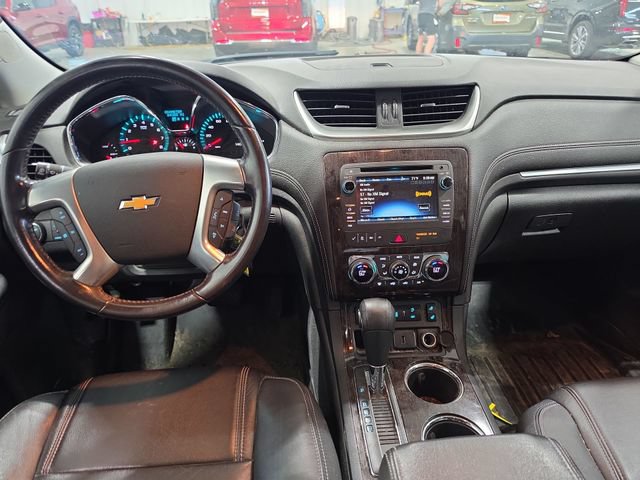 Used 2017 Chevrolet Traverse LT AWD/4WD image 4