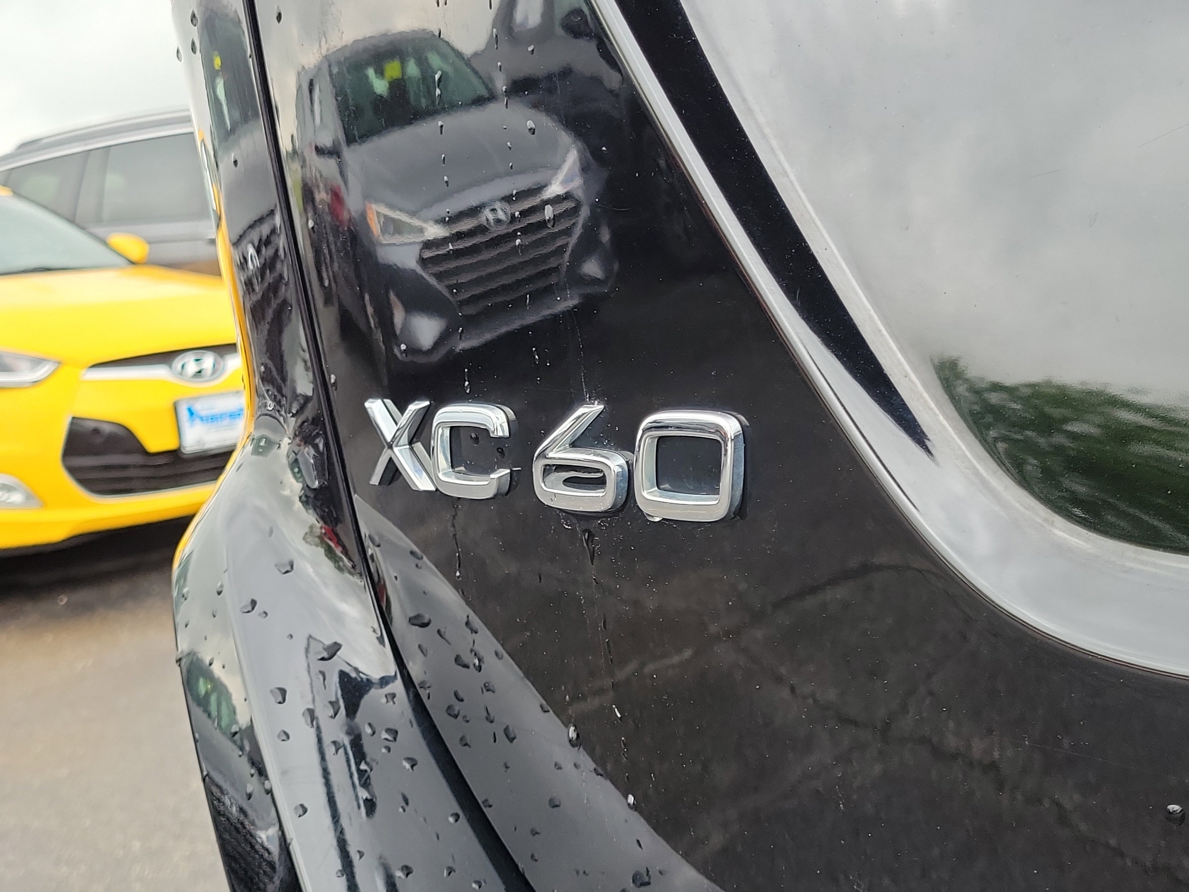 Used 2016 Volvo XC60 T5 Premier w/ Climate Package AWD/4WD image 6