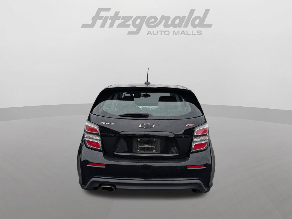 Used 2020 Chevrolet Sonic LT w/ Convenience Package FWD image 5