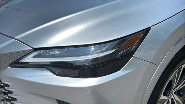 Used 2023 Lexus RX 350 Premium w/ Accessory Package AWD/4WD image 7